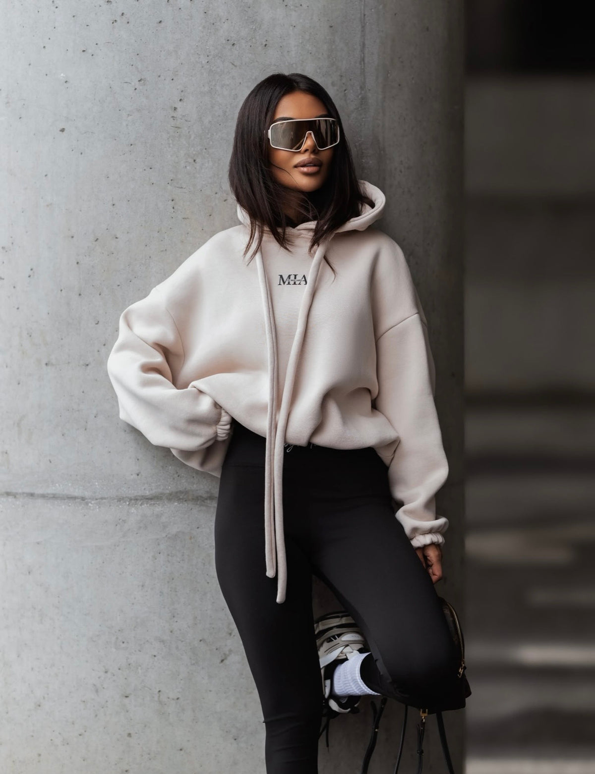 Viralowa bluza oversize MIA BY MIA LABEL – ecru